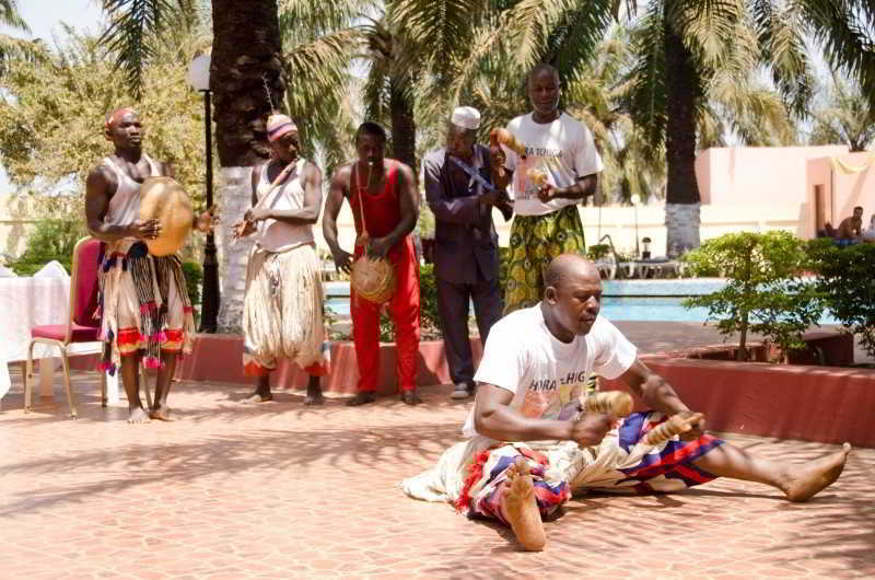 Dunia Hôtel Bissau Extérieur photo