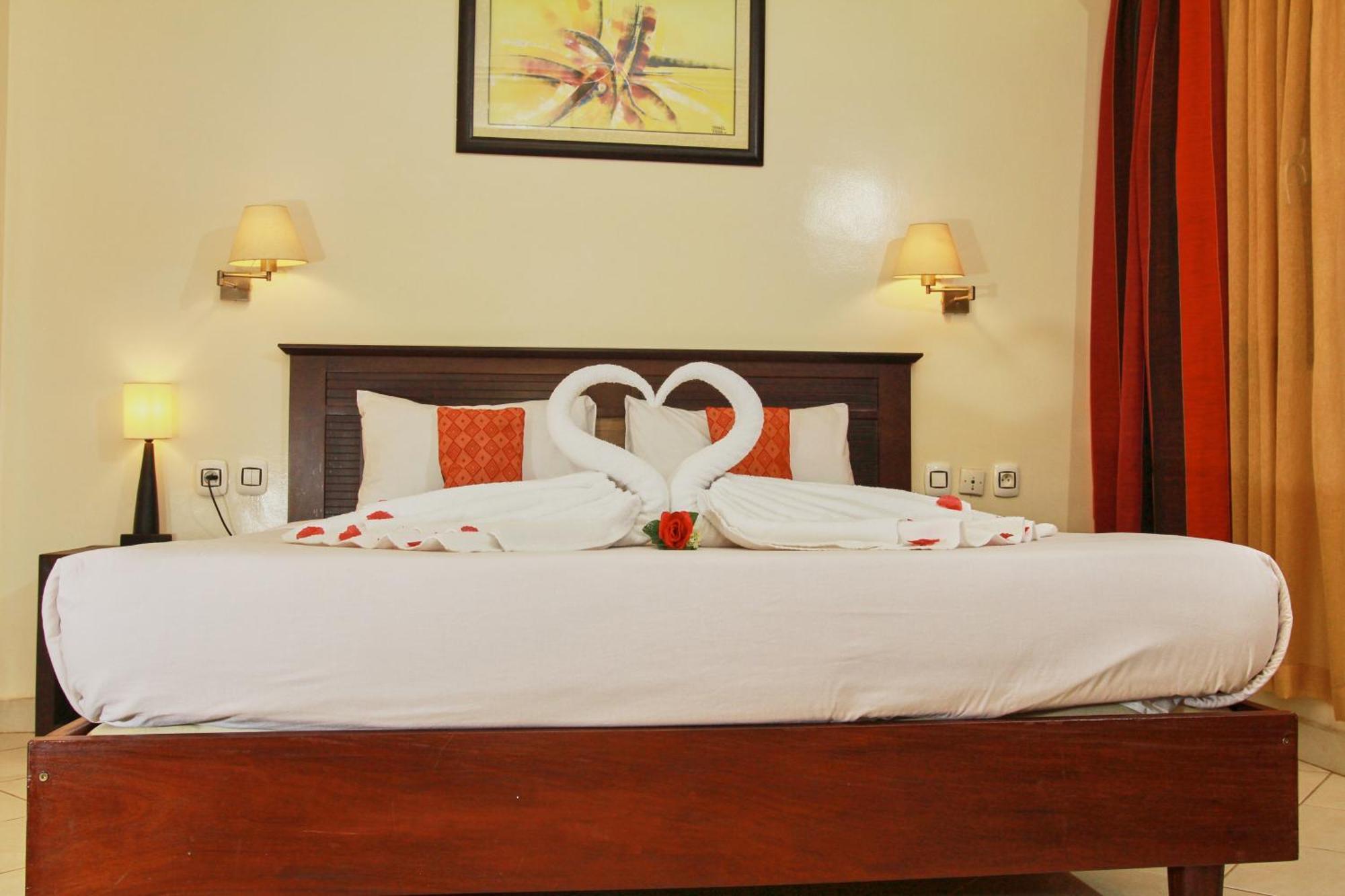 Dunia Hôtel Bissau Extérieur photo
