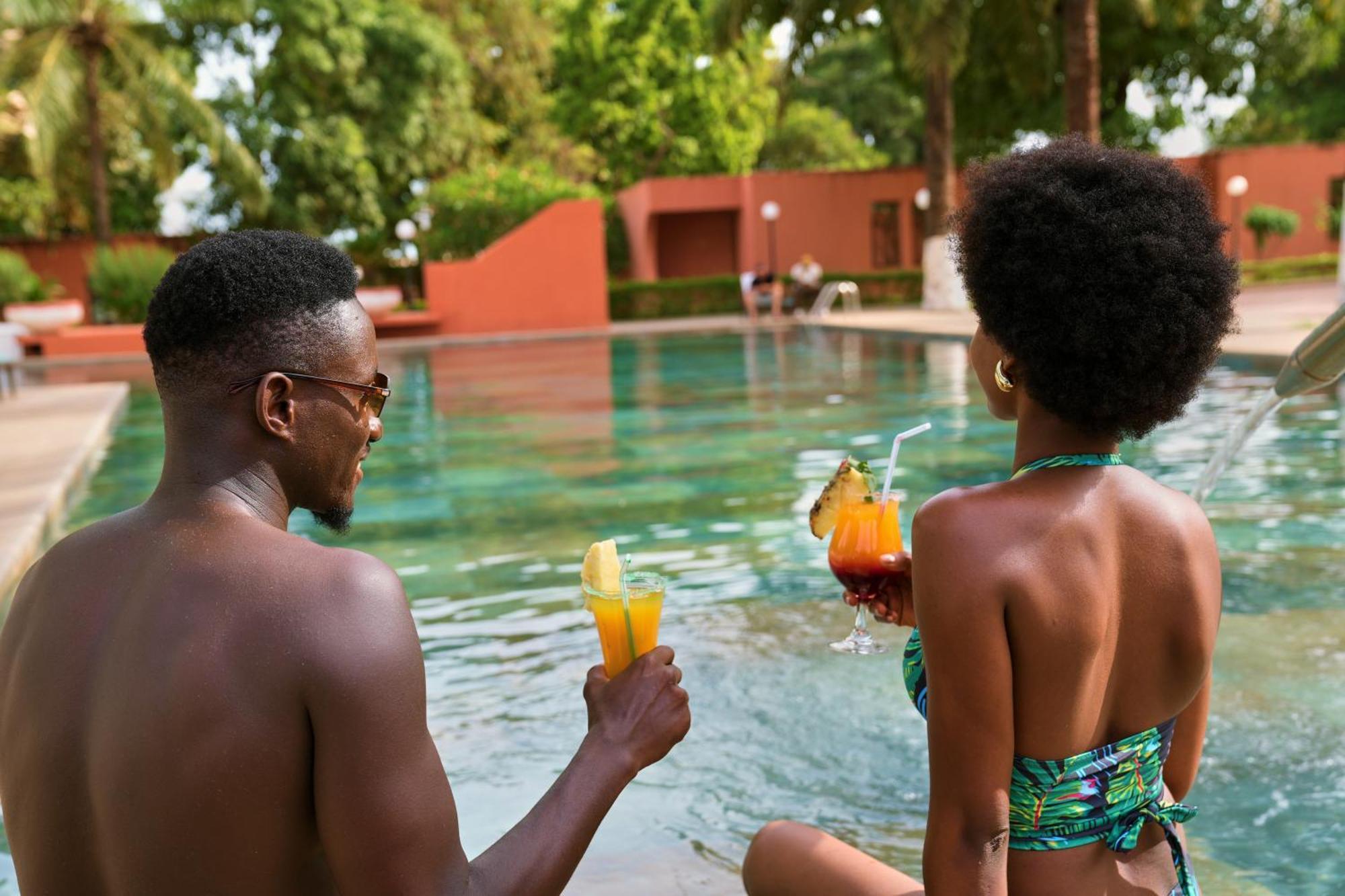 Dunia Hôtel Bissau Extérieur photo