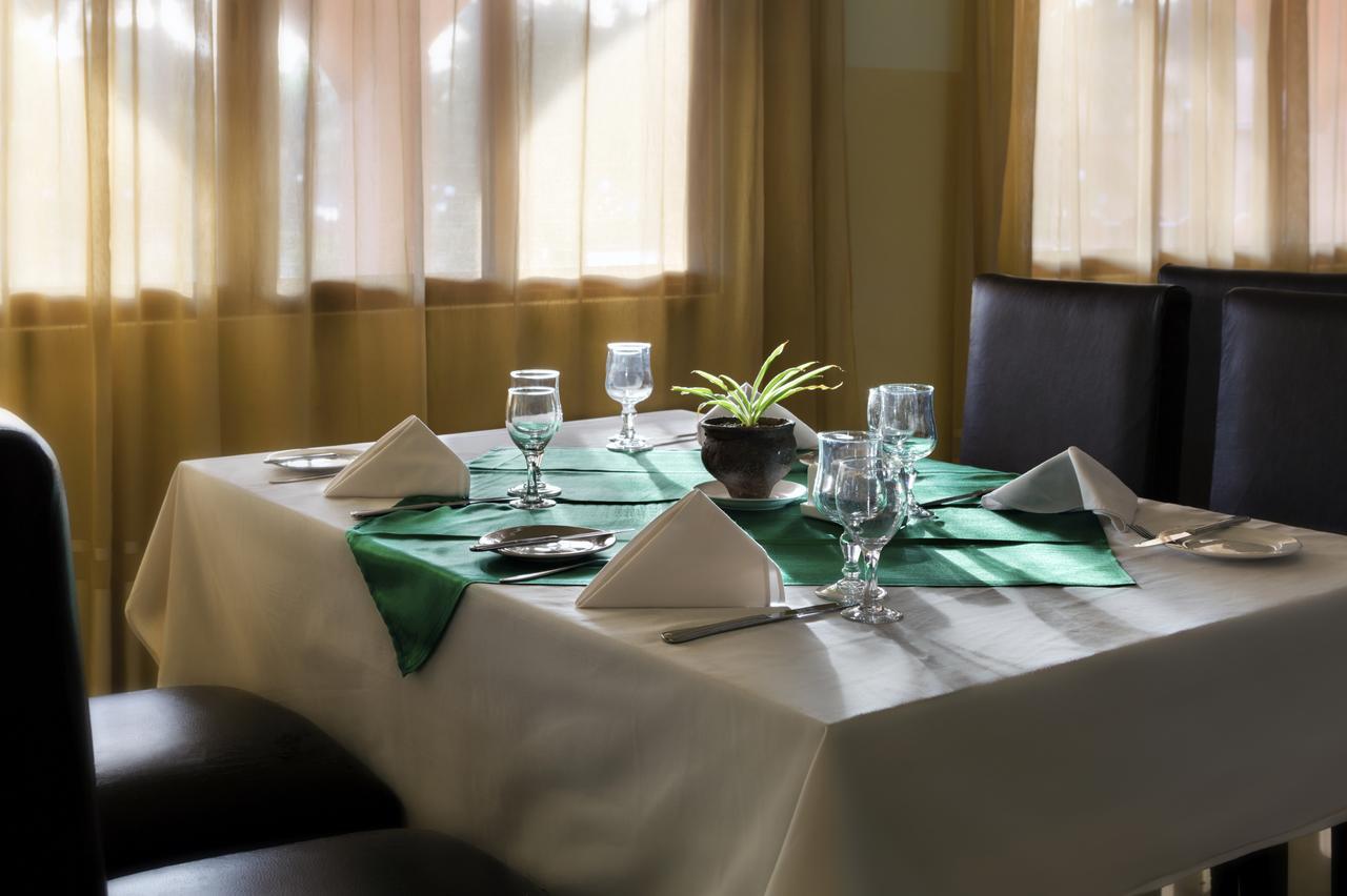 Dunia Hôtel Bissau Extérieur photo
