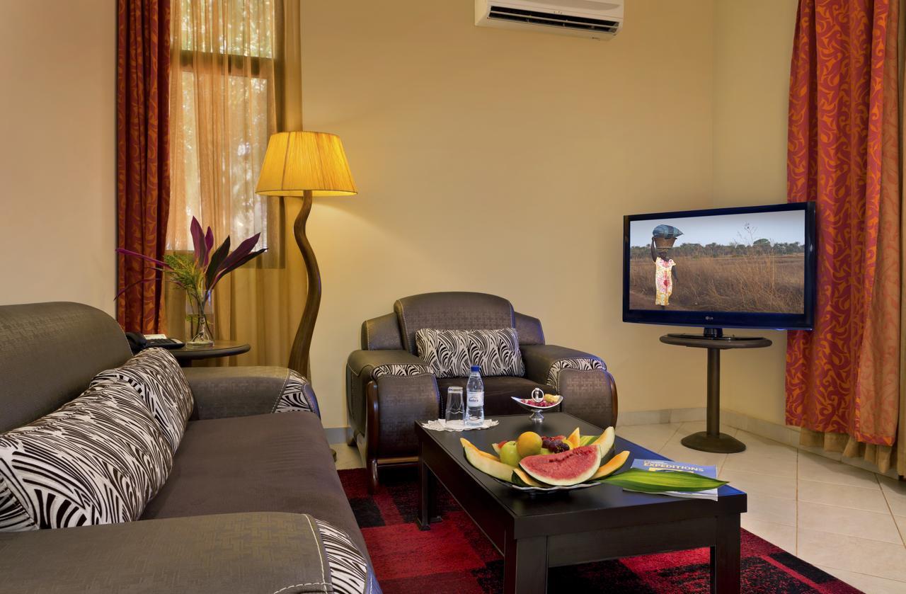 Dunia Hôtel Bissau Extérieur photo