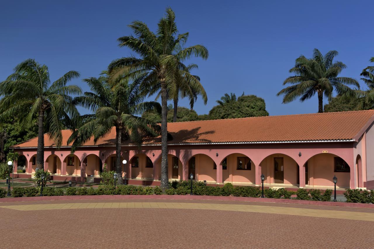 Dunia Hôtel Bissau Extérieur photo