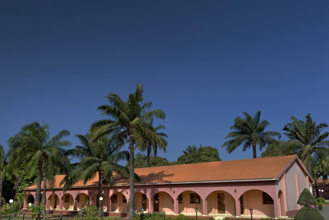 Dunia Hôtel Bissau Extérieur photo