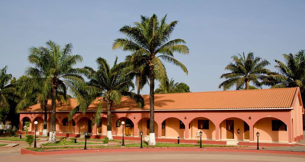 Dunia Hôtel Bissau Extérieur photo