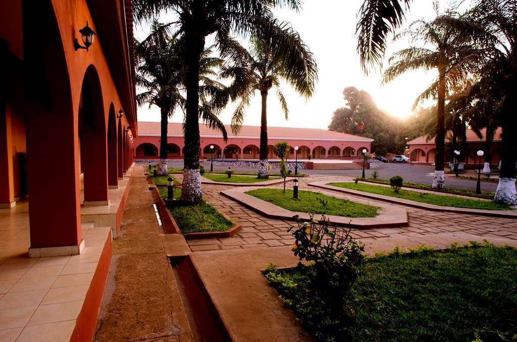 Dunia Hôtel Bissau Extérieur photo